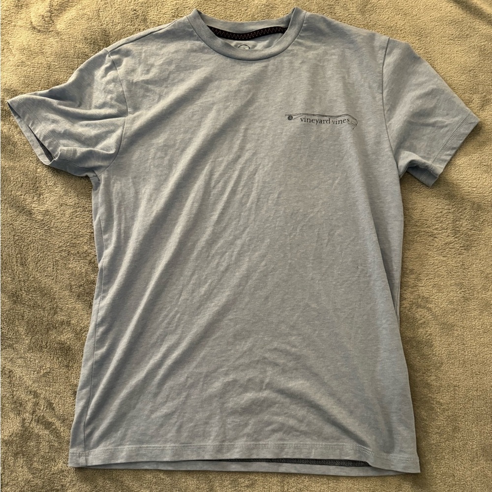Vineyard vines tee